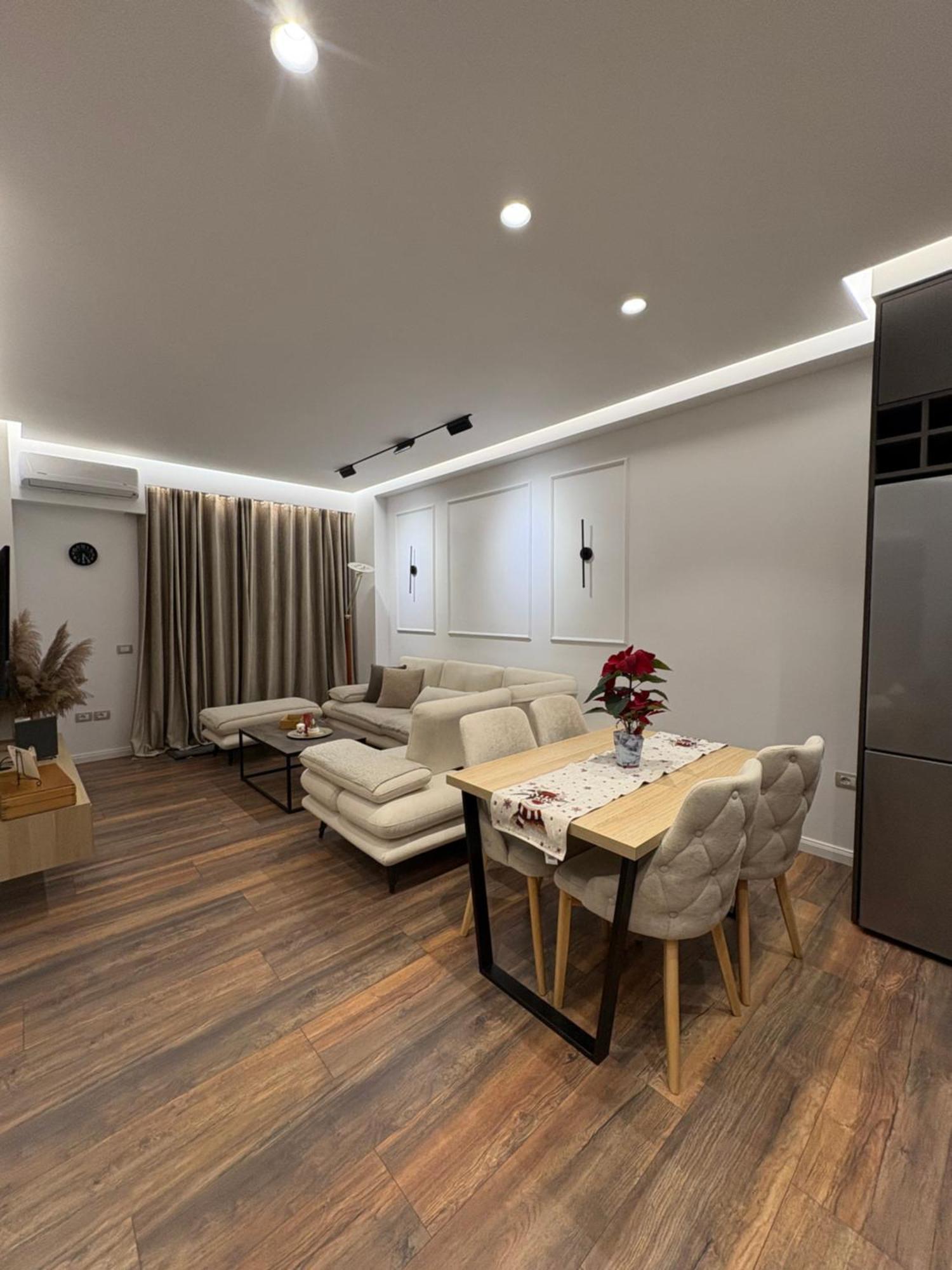 Alajs Apartament Vlore Ngoại thất bức ảnh