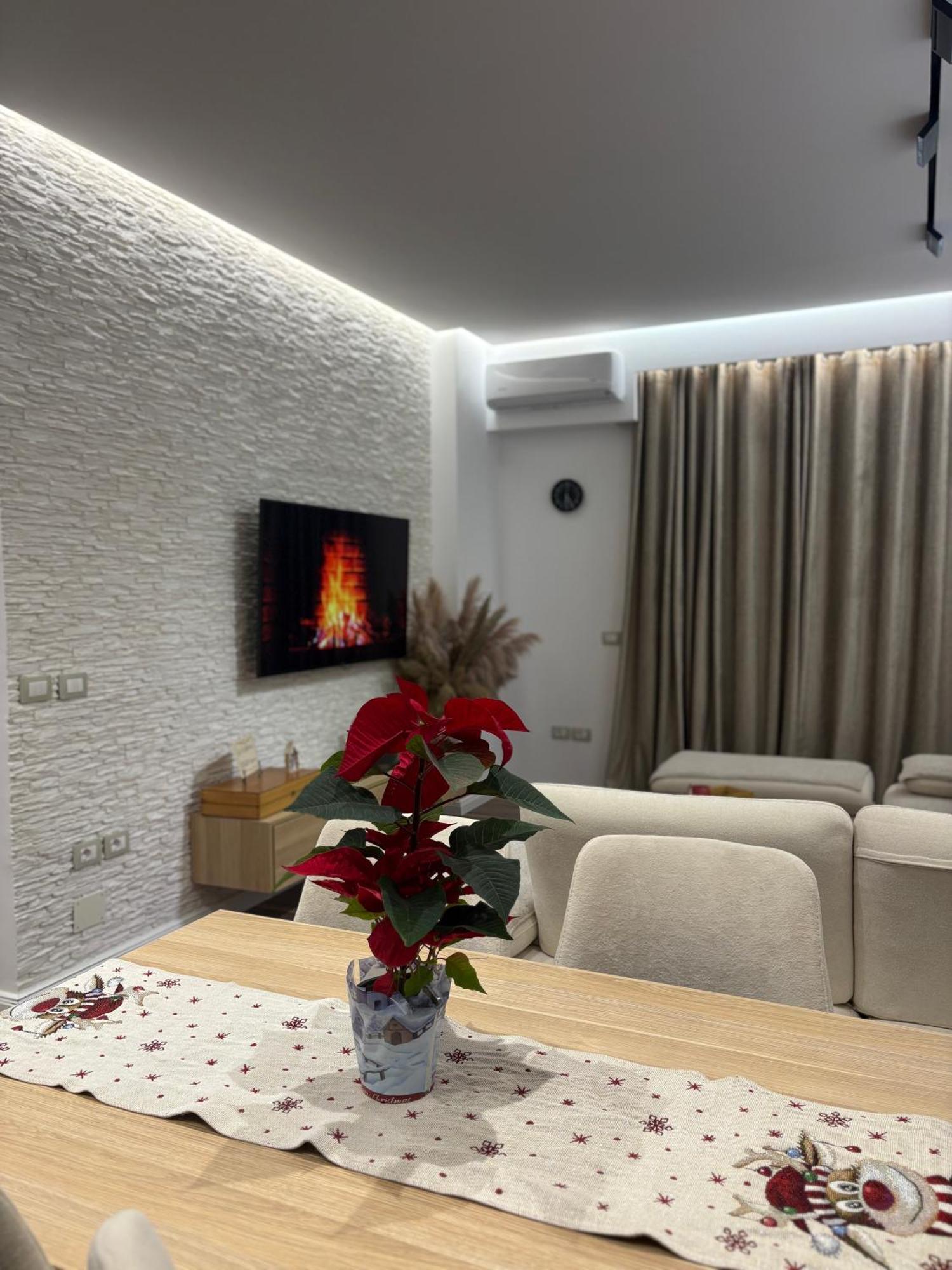 Alajs Apartament Vlore Ngoại thất bức ảnh